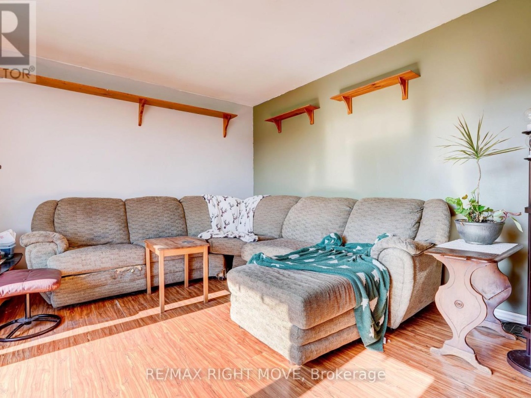 4142 STEWARTS LANE, Severn