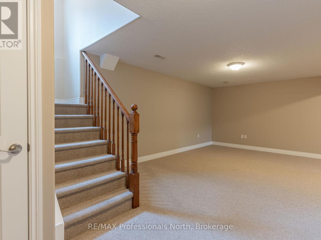 46 WEBB CIRCLE, 