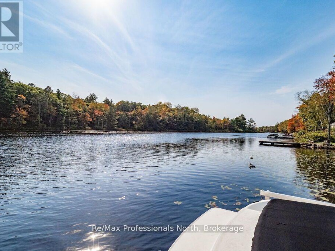 1006 BOOTH LANE, Pine Lake