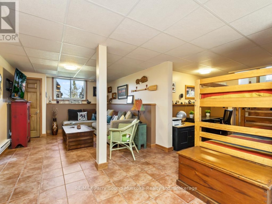 5 MEHARG DRIVE, Manitouwabing Lake