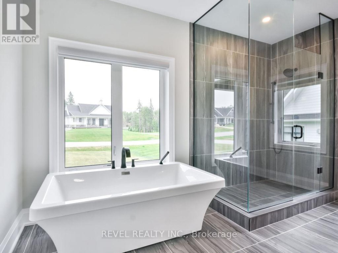 4 CLYDESDALE COURT, 