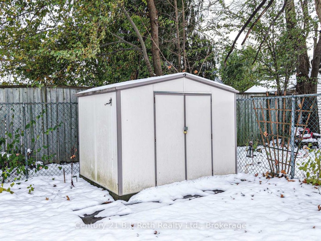 337 COLBORNE STREET W, 