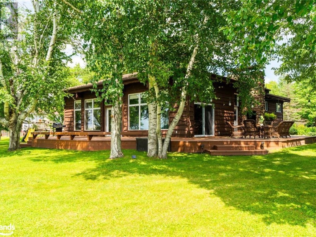 3535 Lauderdale Point Crescent, Sparrow Lake