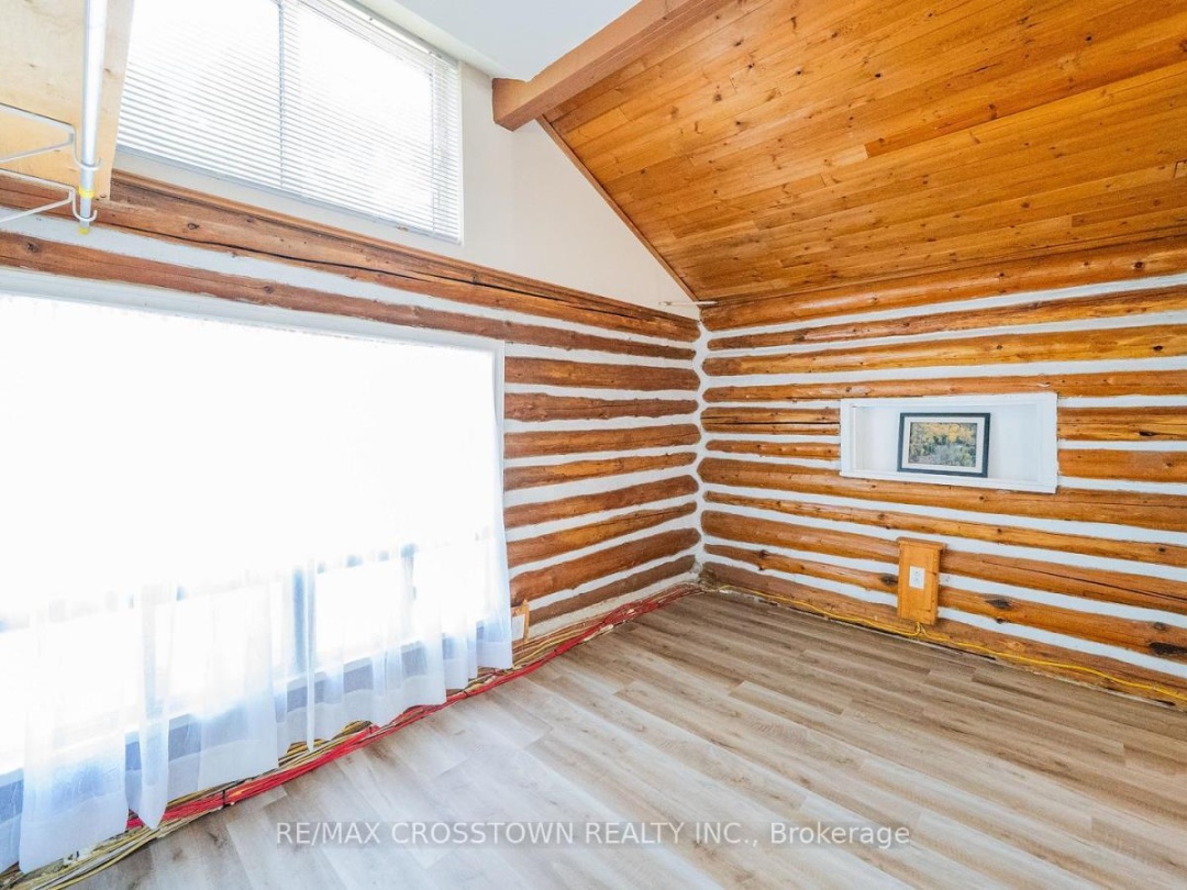 1161 UFFINGTON ROAD, Bracebridge (Draper)