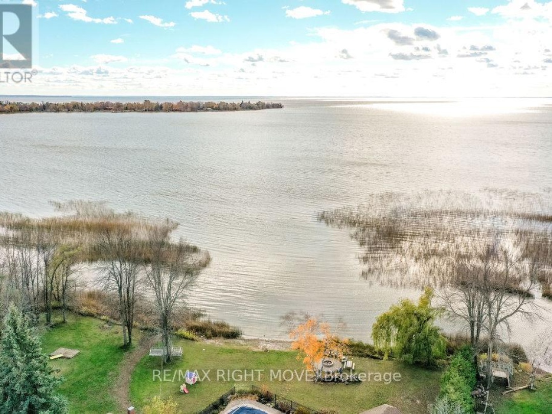 3811 LEO CRESCENT, Barnstable Bay