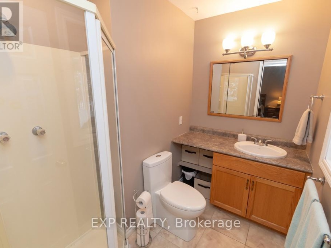 56 BECKETTS SIDE ROAD N, 