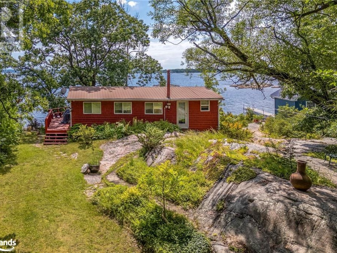 108 Sunview Lane, Georgian Bay