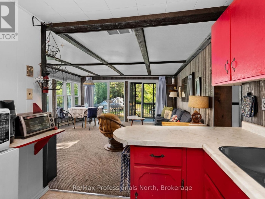 1118 TOMINGAS ROAD, Sunny Lake