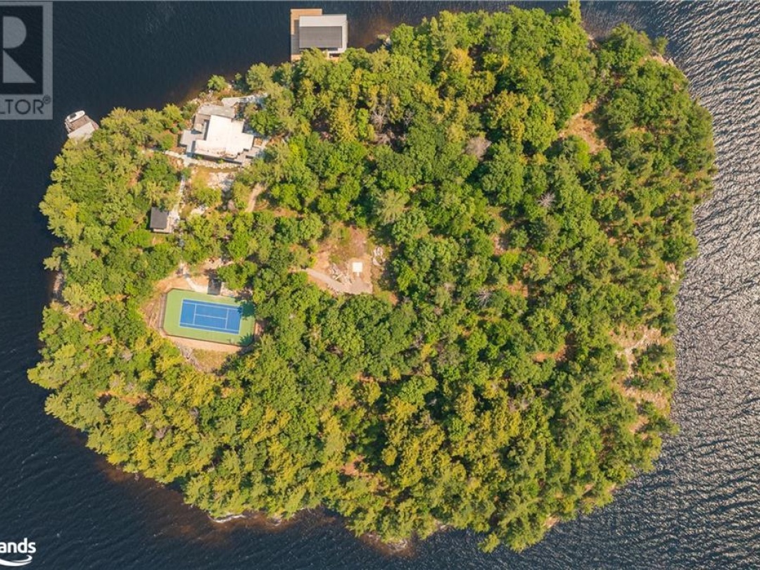 1 Bass Island, Lake Muskoka