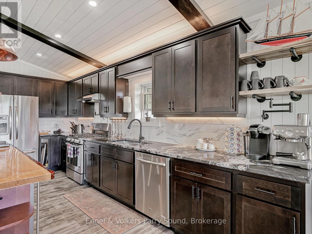 49 REGENCY DRIVE, Richmond Lake