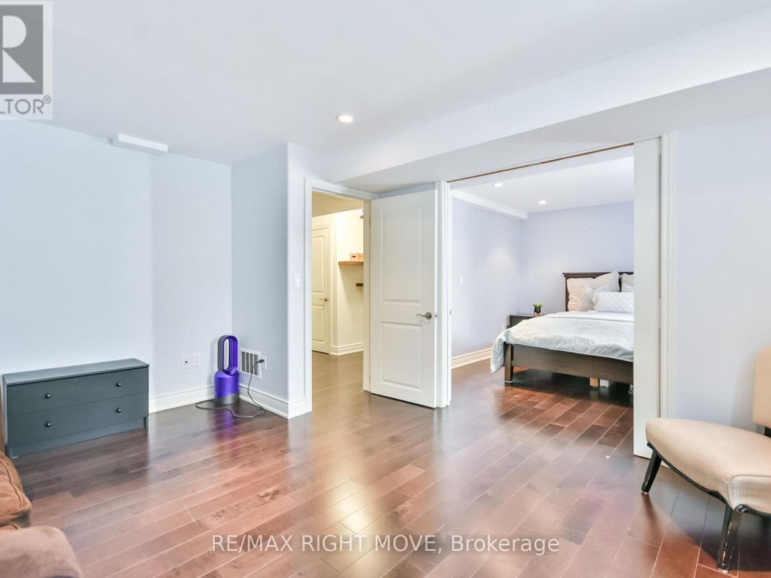 28 - 10 INVERMARA COURT, Lake Simcoe