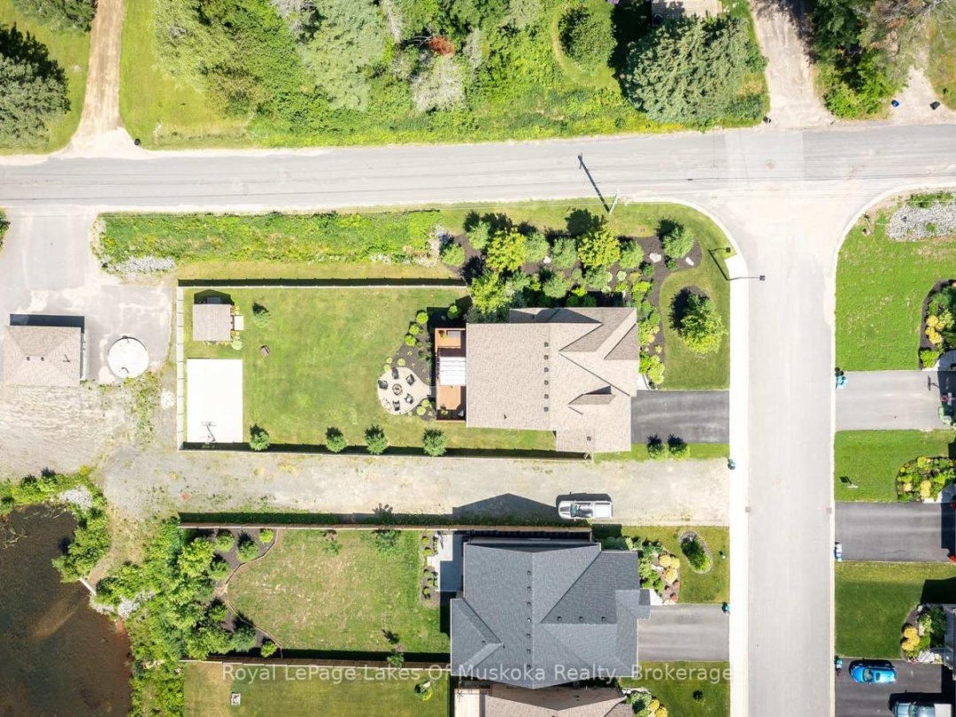 75 SELKIRK DRIVE, Huntsville (Chaffey)