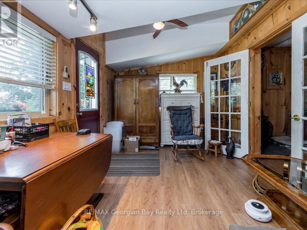 21 GRANDVIEW ROAD, 