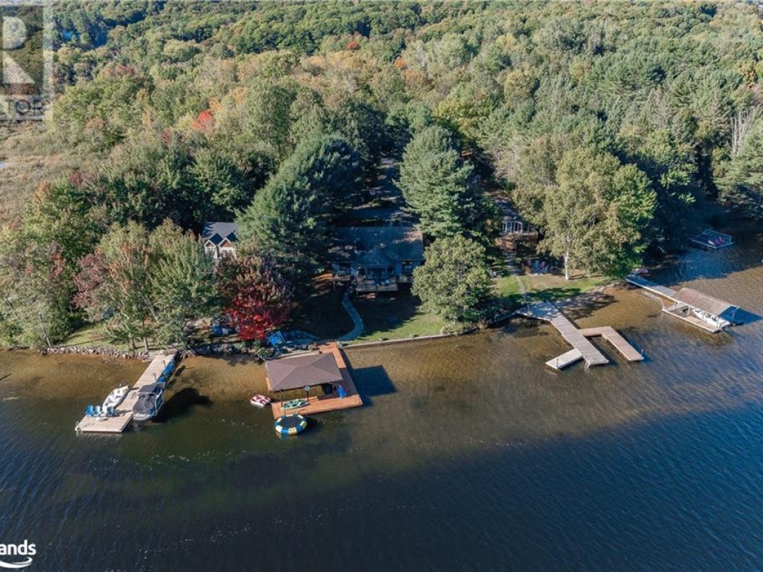 33 Muskoka Estates Road, Mirror Lake