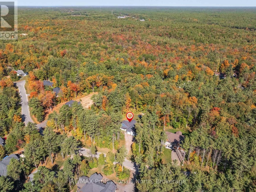 1034 XAVIER STREET, Gravenhurst (Morrison)