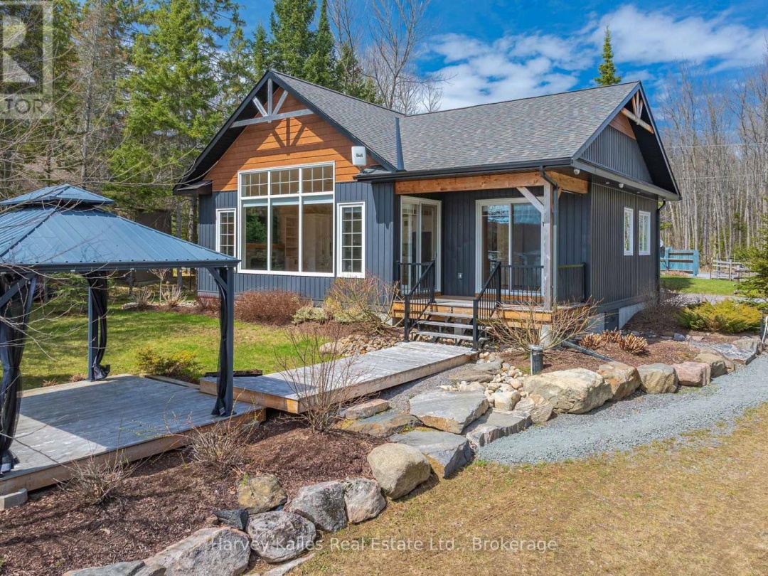 40 & 41 SUNSET COVE ROAD, Blackwater Lake