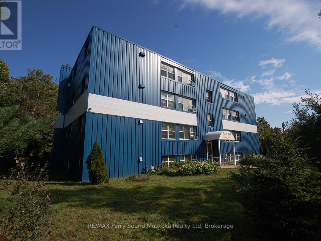4 - 118 ISABELLA STREET, Parry Sound