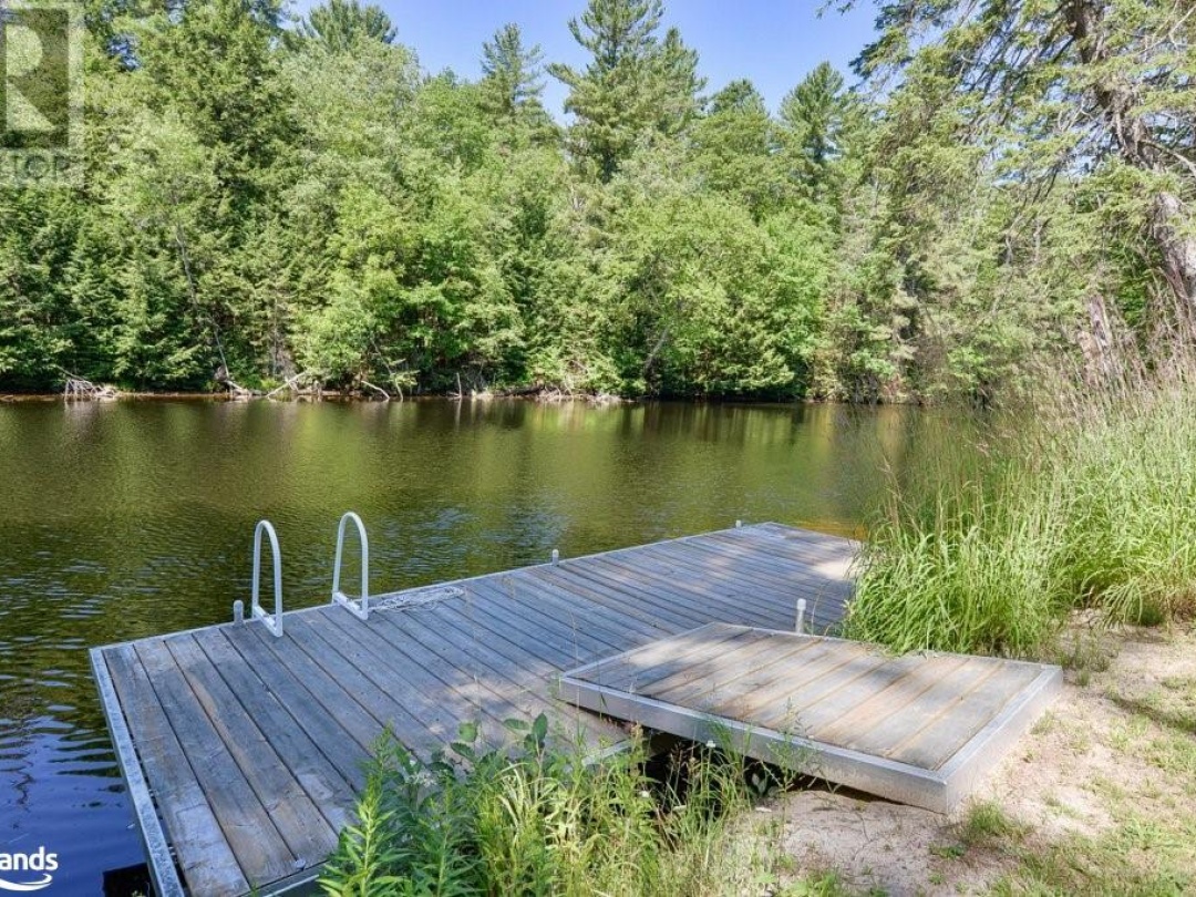 1106 Springdale Shores, Muskoka River