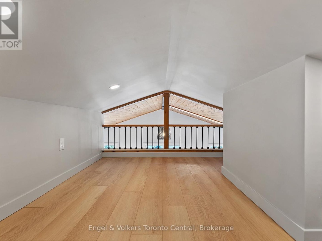 1457 LAKE JOSEPH ROAD, McTaggart Lake