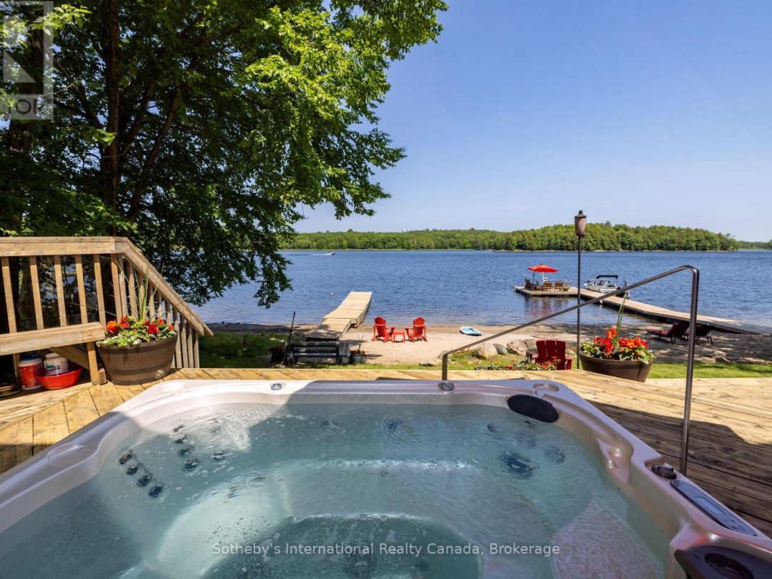71 B717 ISLAND, Georgian Bay