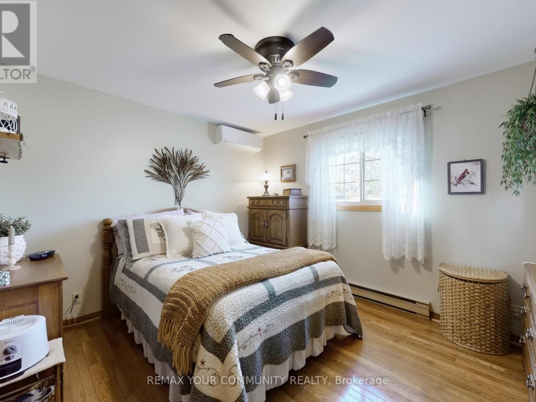 30 GRANT DRIVE, Kawartha Lakes (Oakwood)