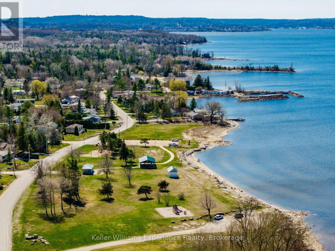 81 SILVER BIRCH CRESCENT, Georgian Bay
