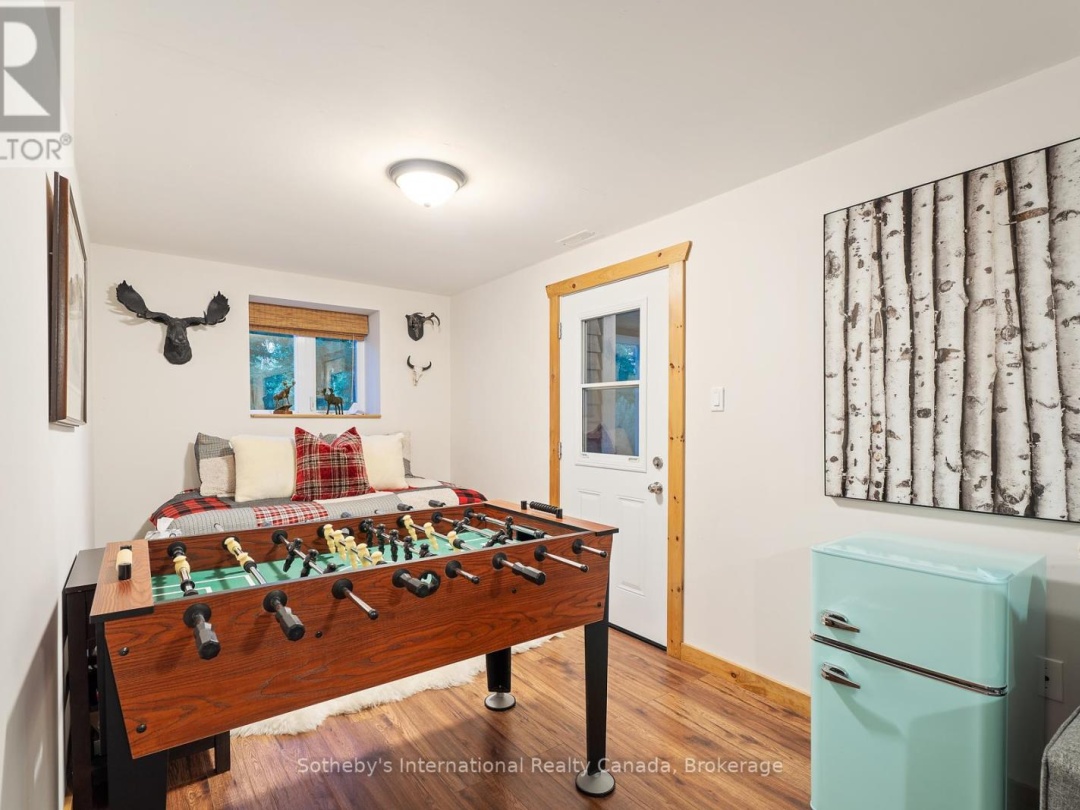 1111 MAPLEHURST DRIVE, Peninsula Lake