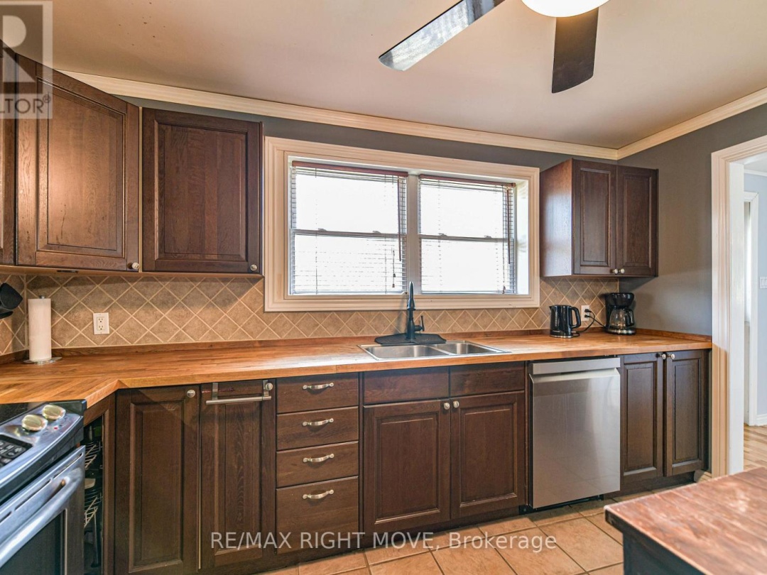 3323 PARK ROAD, 