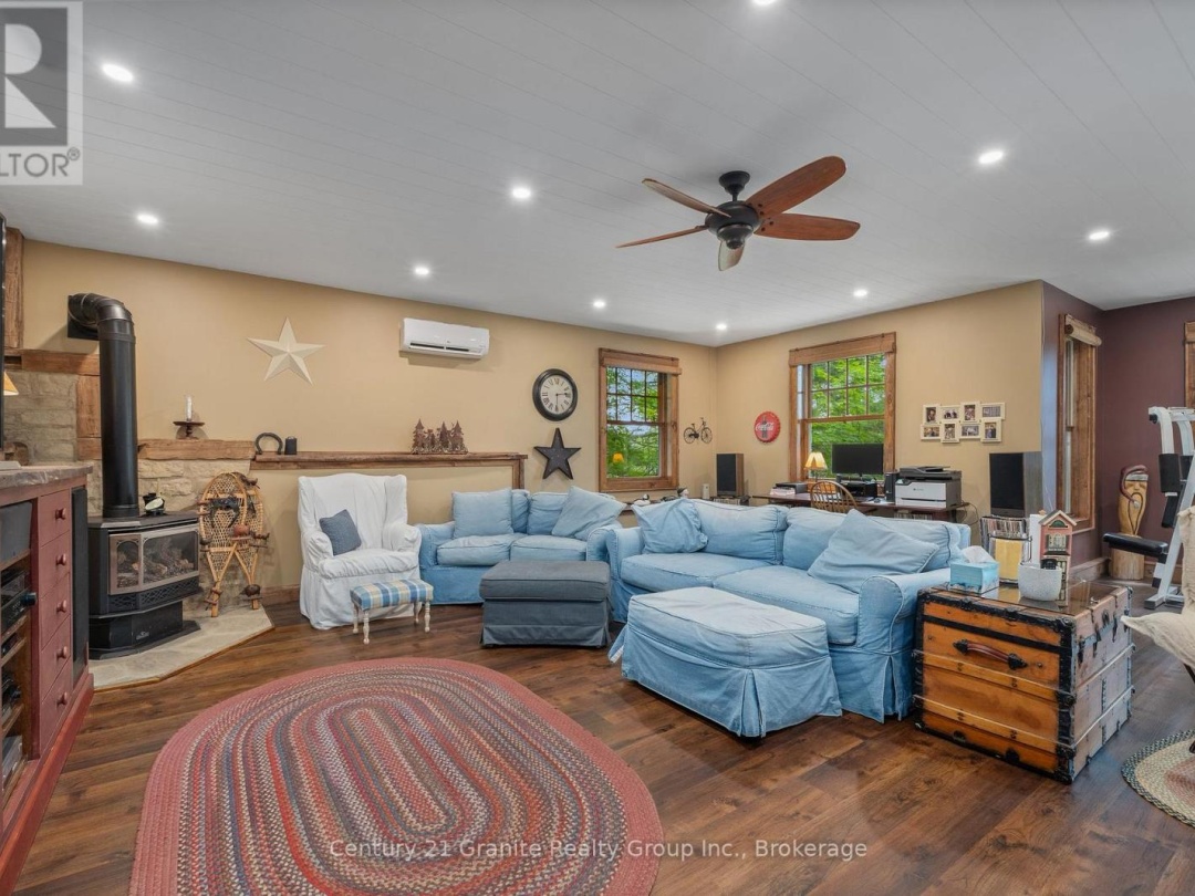1031 ROTUNDA DRIVE, Contau Lake