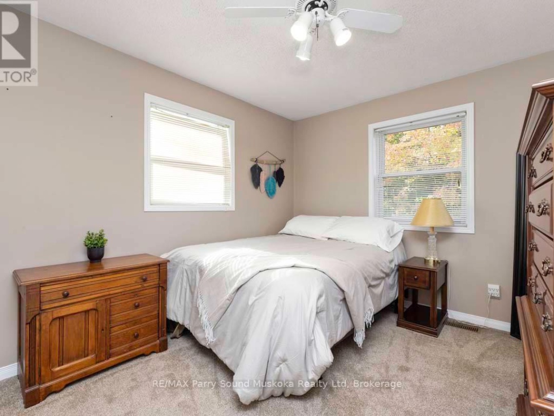 33 Humphrey Drive, Seguin (Humphrey)