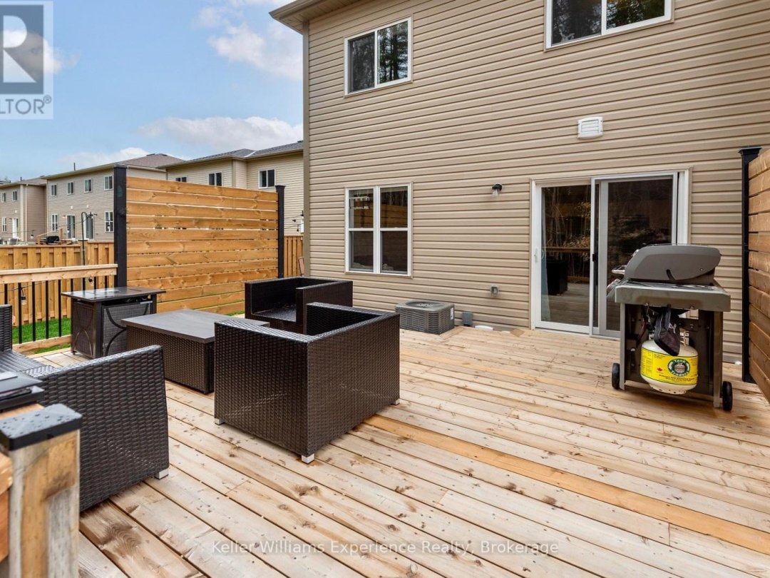 31 NICOLE PARK COURT, 