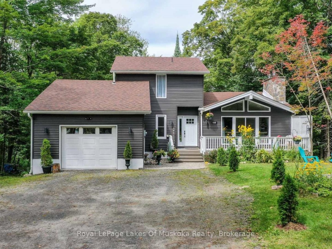 1588 SKYLINE DRIVE, Peninsula Lake