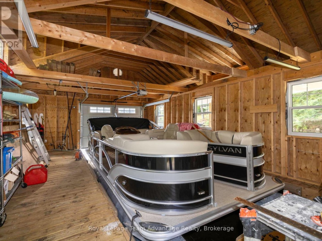 5 FALLINGVIEW TRAIL, 