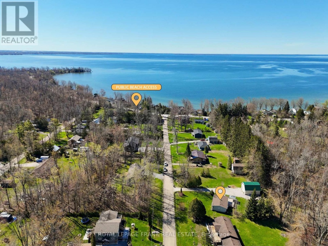 3576 JOHN STREET, Lake Simcoe