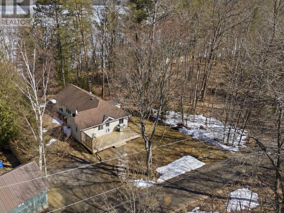 1035 HARVEST MOON LANE, Halls Lake