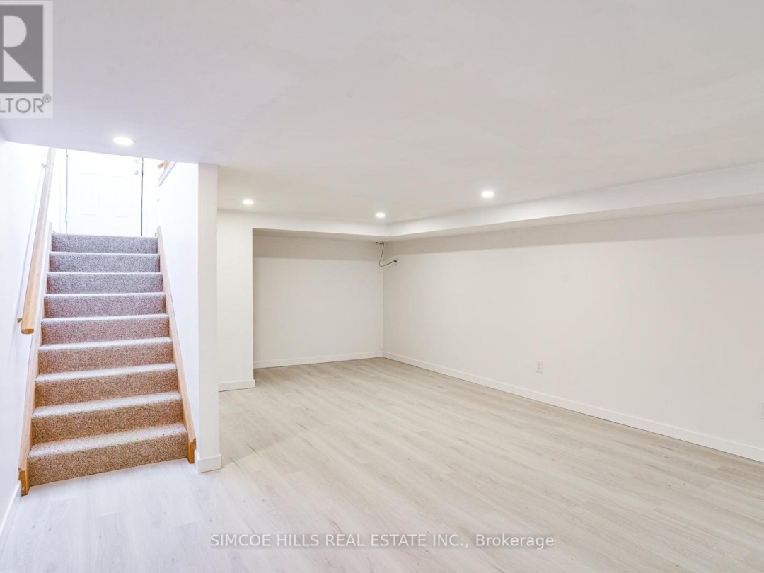 106 NORTH STREET W, 