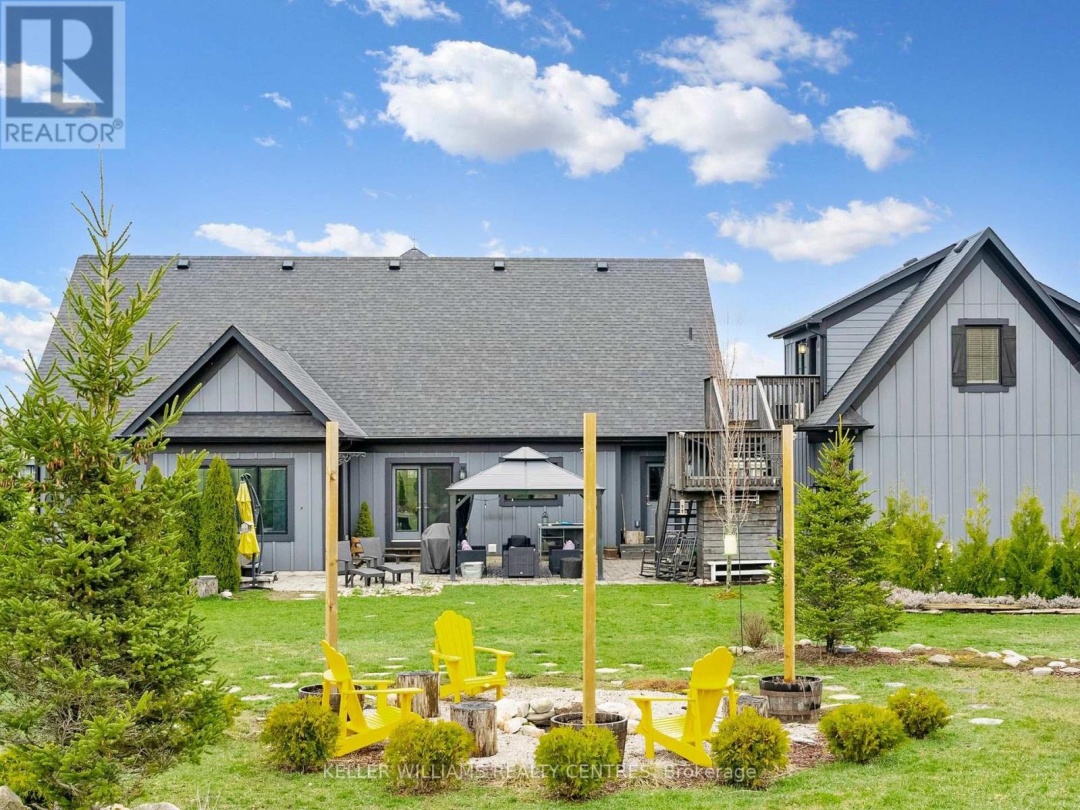 2 THOROUGHBRED DRIVE, 