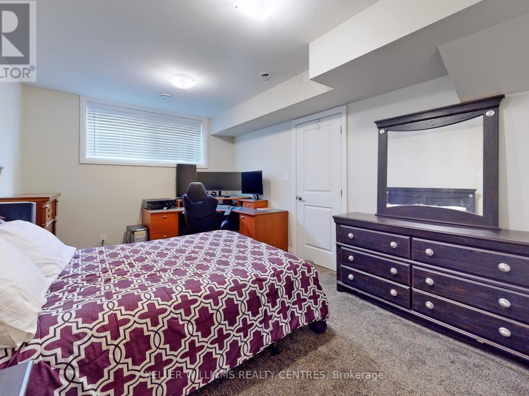 34 GEORGIAN GRANDE DRIVE, 