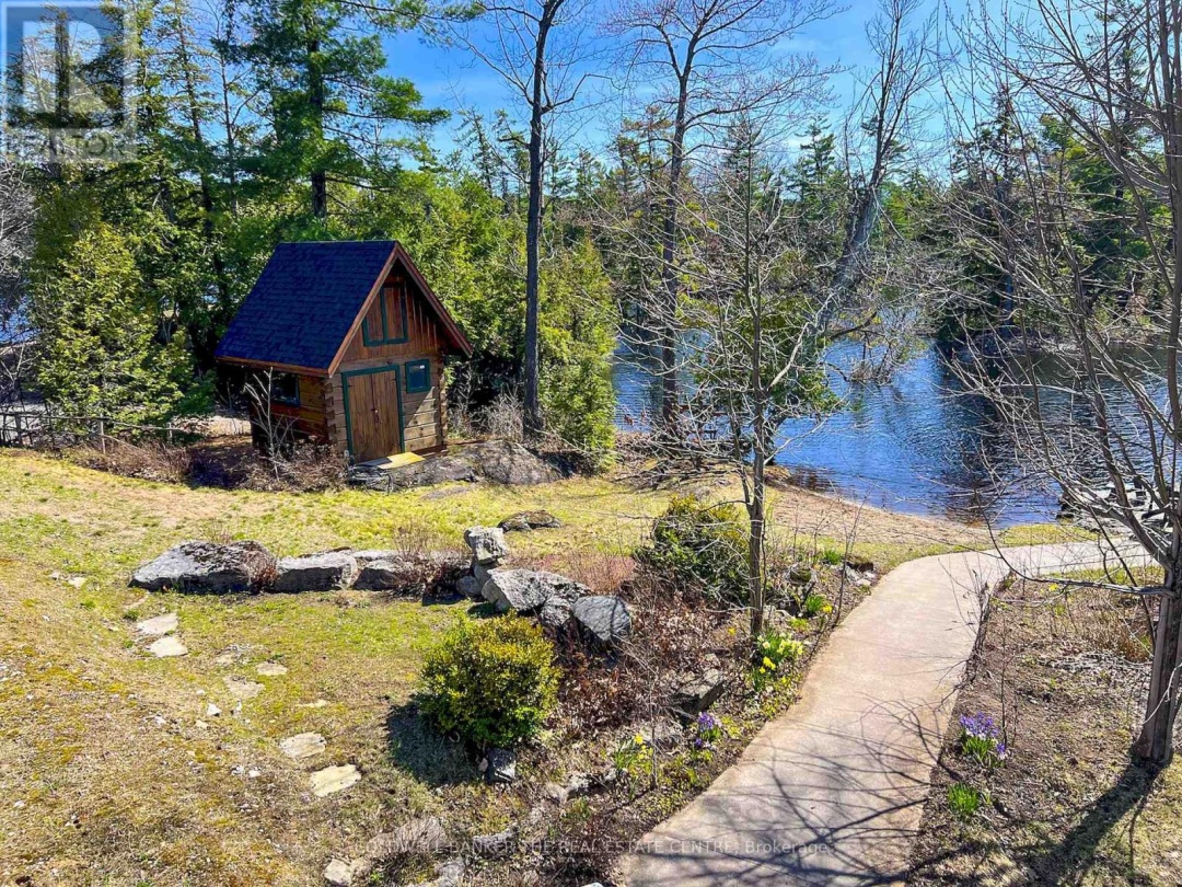 16 EVERGREEN WAY, Pigeon Lake