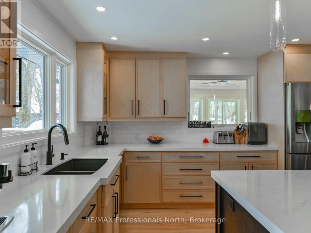 1015 BLUESTONE LANE, Gull Lake