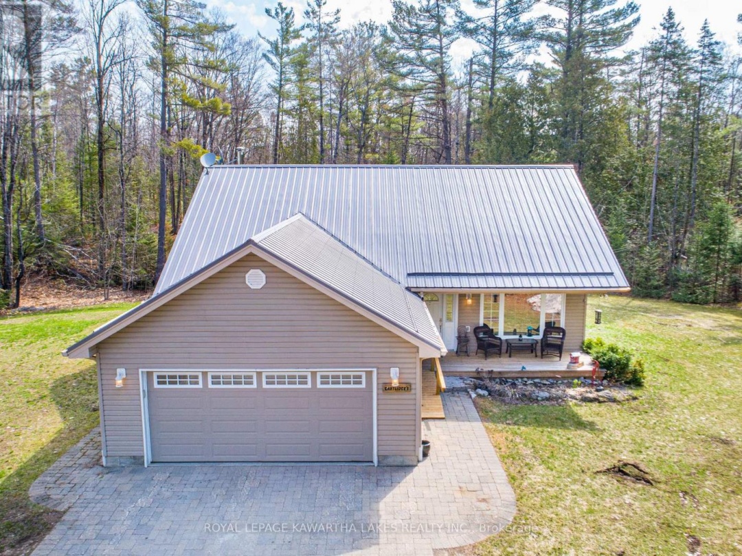 914 COUNTY RD 49, Trent Lakes