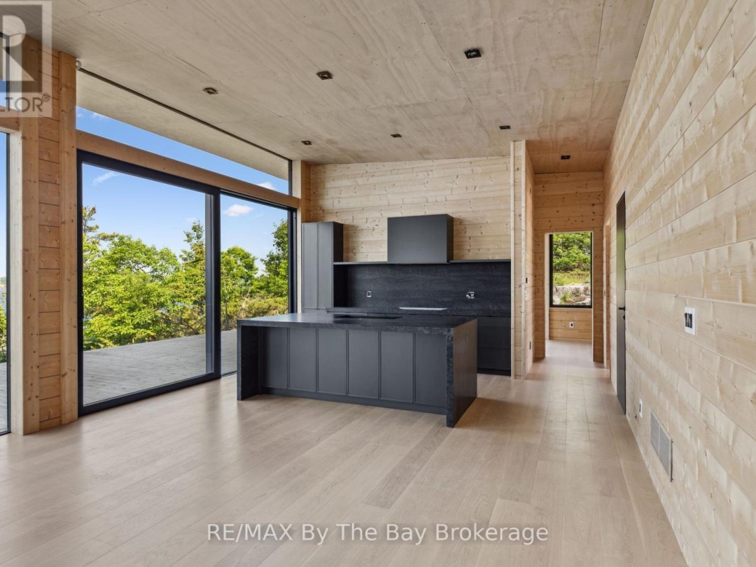 11324 ISLAND 1810/BONE ISLAND, Georgian Bay