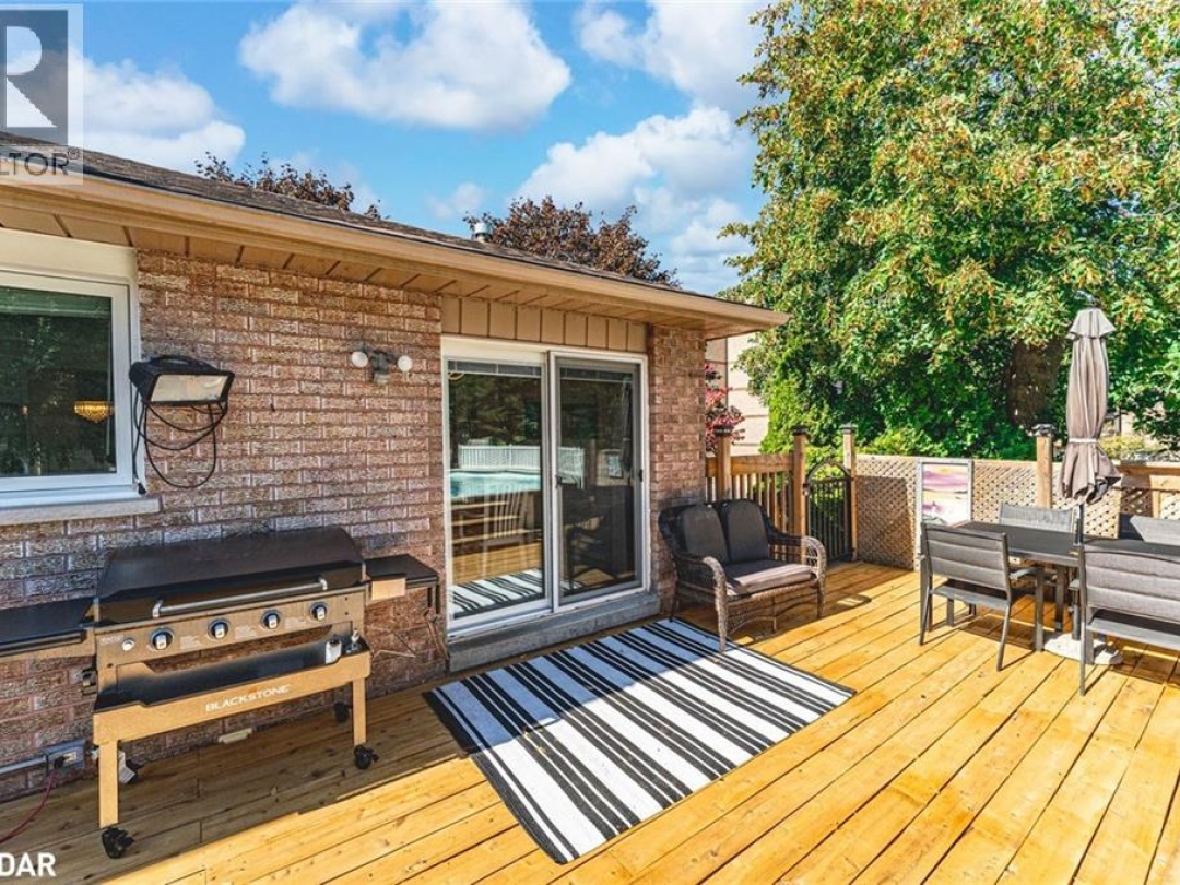 2 CARMICHAEL Court, 