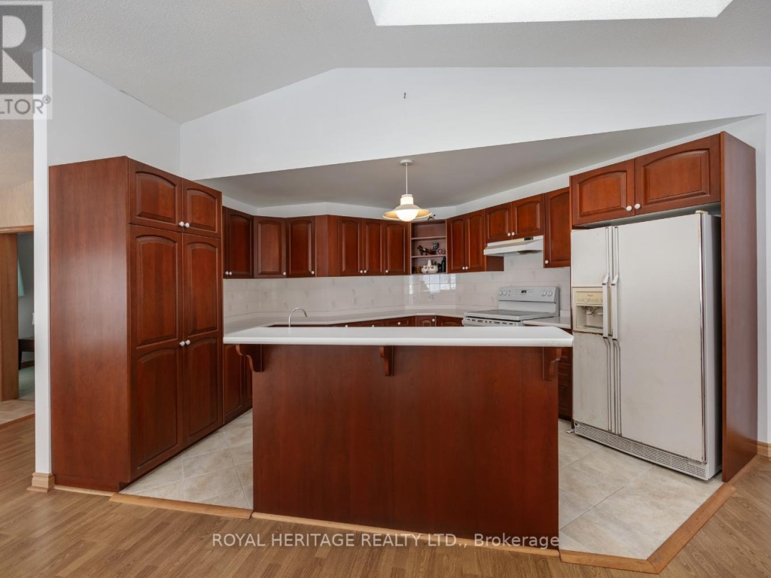 31 WELLINGTON STREET, 