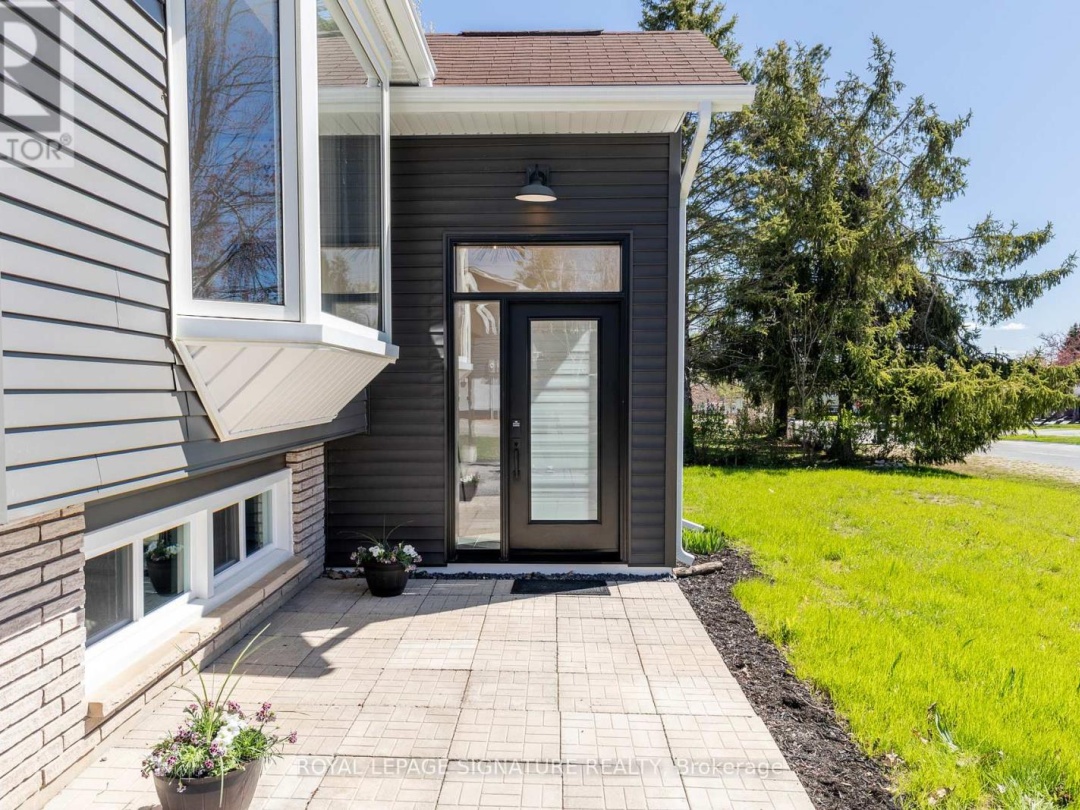 34 CHAMPLAIN CRESCENT, Oro-Medonte (Warminster)