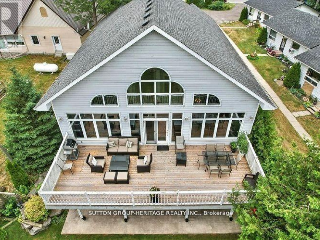 400 FRONT STREET W, Sturgeon Lake