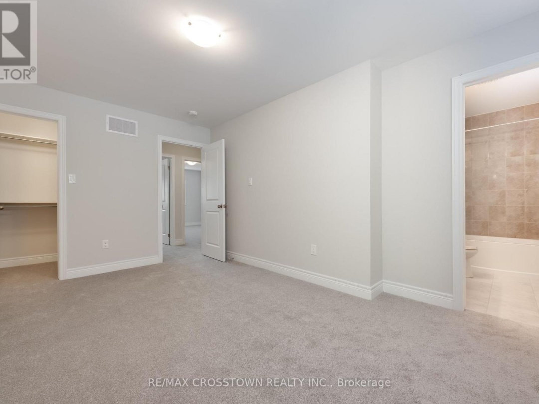 22 MCCONNELL CRESCENT, Bracebridge (Macaulay)