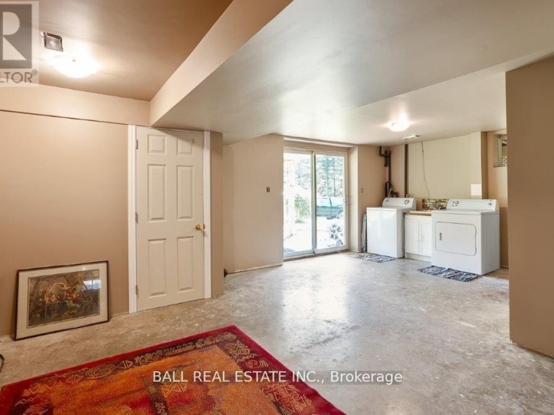 4263 LOOP ROAD, 