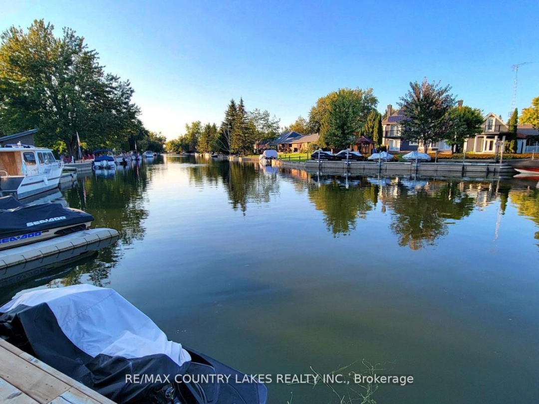47 LAKE AVENUE, Lake Simcoe