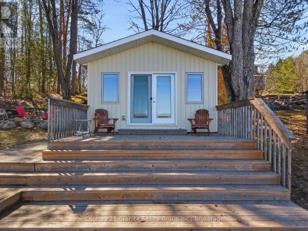 1035 HARVEST MOON LANE, Halls Lake